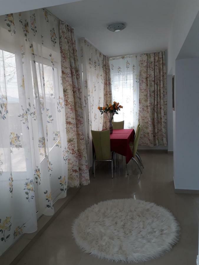 Casa Ade Apartman Călimăneşti Kültér fotó